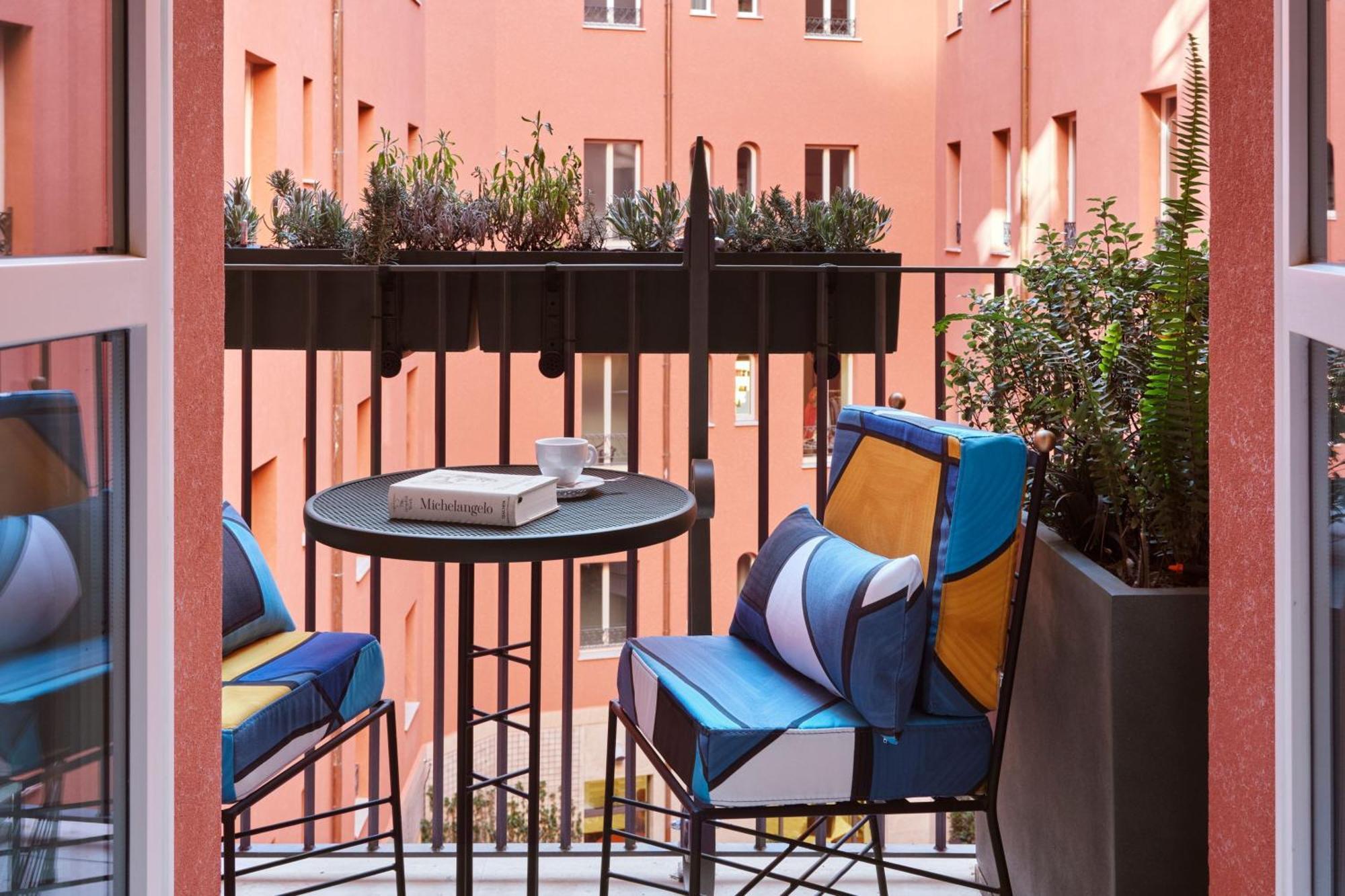 Hotel W Roma Esterno foto