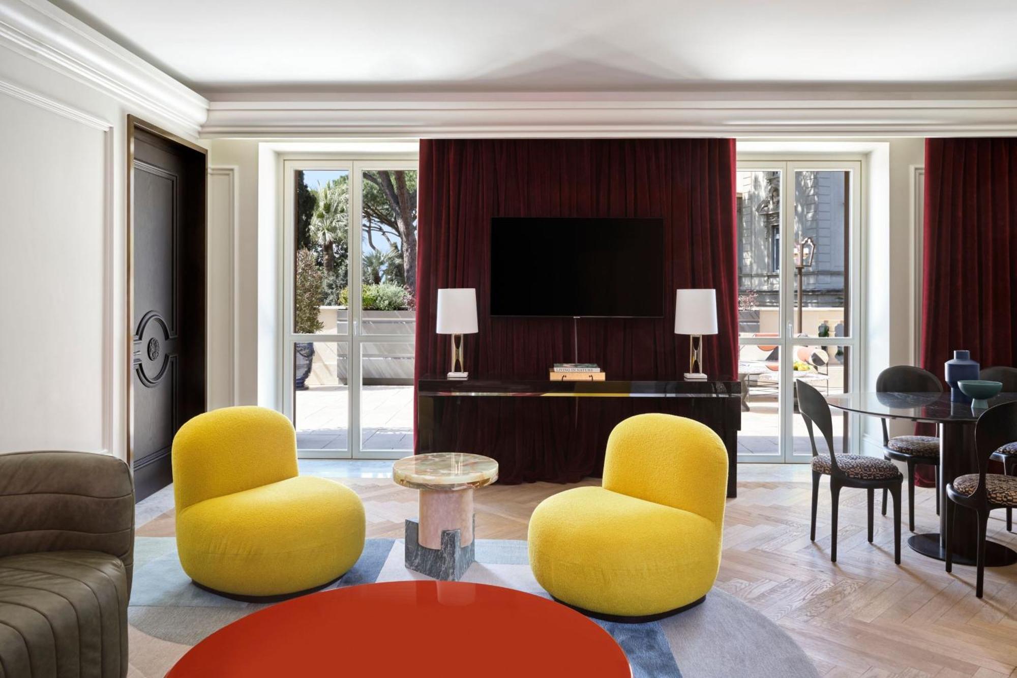 Hotel W Roma Esterno foto
