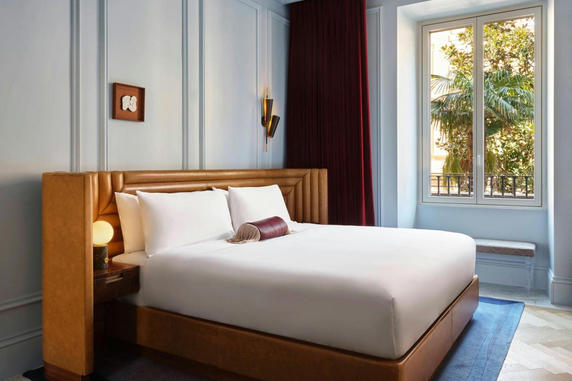 Hotel W Roma Esterno foto